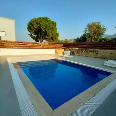Lux Villas Of Kyrenia * Kirenia