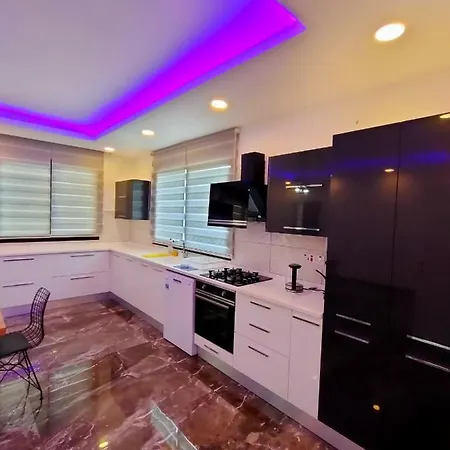 Lux Villas Of Kyrenia Willa *